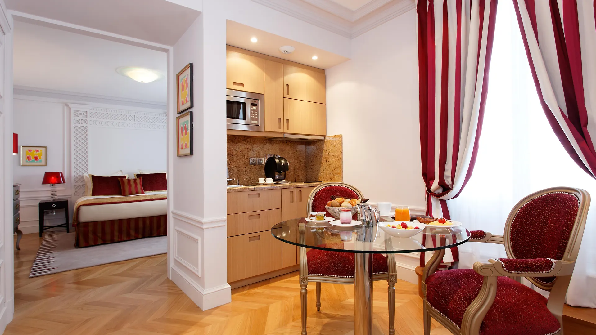 Hotel Majestic - Champs Elysees 5*