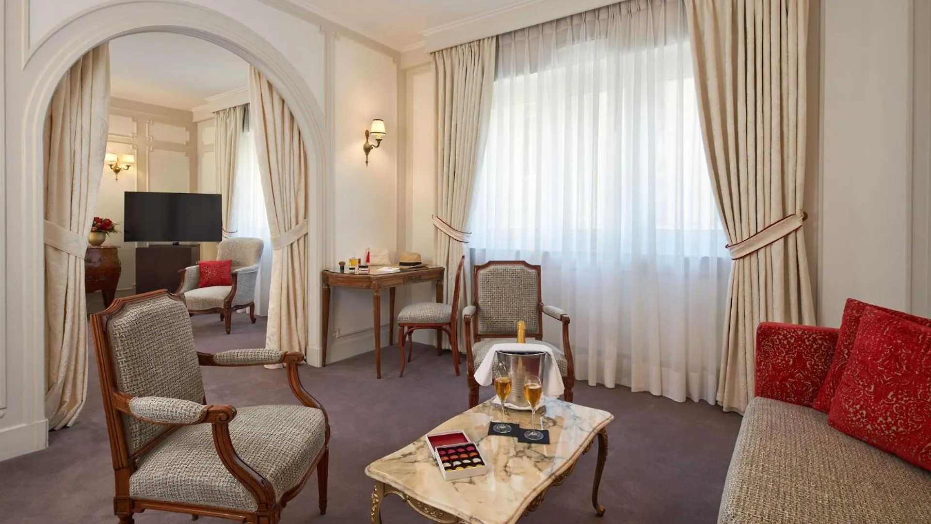 Hotel Majestic - Champs Elysees